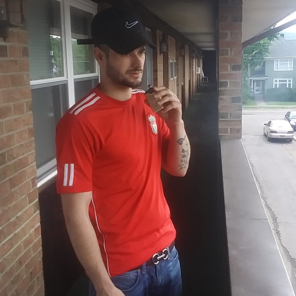 Mike Borovicka - Poshmark Profile Picture of Mike Borovicka (@mborovicka93) on Poshmark