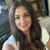 Profile Picture of Lora Lee (@23loralaree) on Youtube