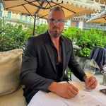 Profile Picture of Investment Agent Jim Peterson 📈👨🏻‍💻 (@jimpeterson__) on Instagram