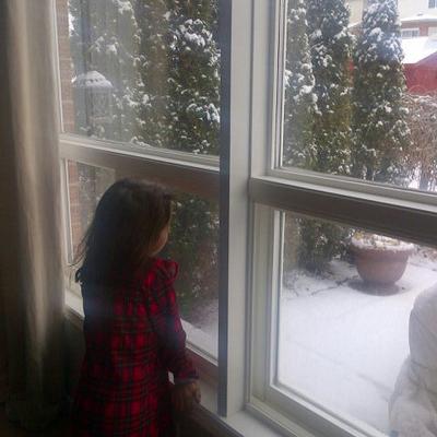 Profile Picture of Laurie Schell (@LaurieLschell) on Twitter
