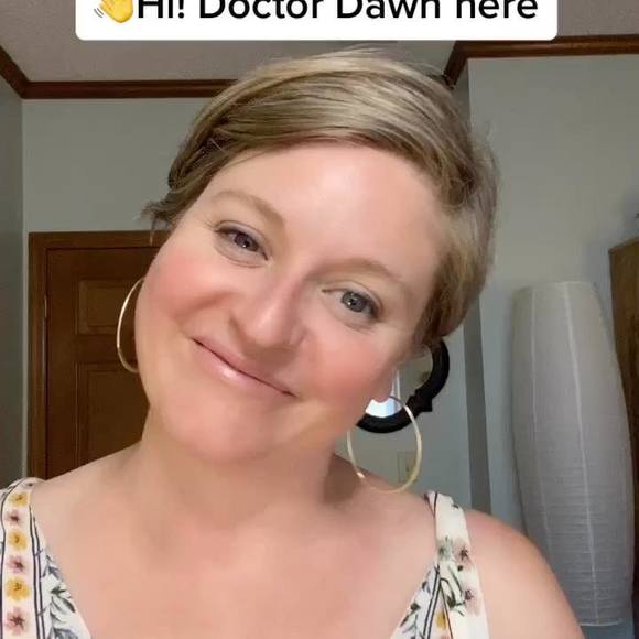 Profile Picture of Dawn Garrison (@strawberryhats) on Poshmark