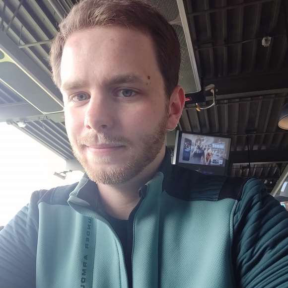 Profile Picture of Matt Lindhurst (@mlindhurst) on Poshmark