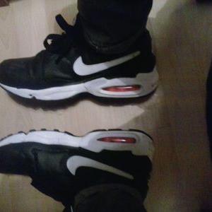 Profile Picture of Clinton Markz 20 (@clinton_marks) on Twitter
