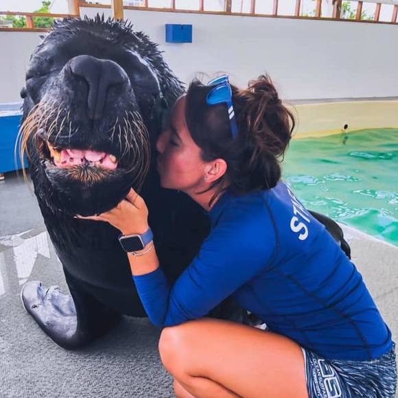 Profile Picture of Gabriella Gammage (@gggammag) on Poshmark