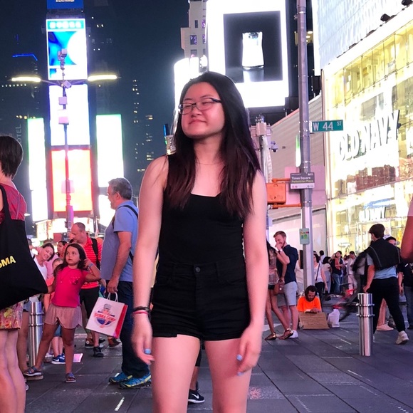Profile Picture of Christina Hsieh (@chhsieh2) on Poshmark