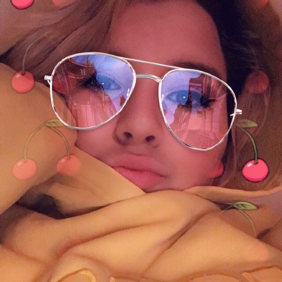Profile Picture of Ashleigh Jimenez (@sultryangel) on Poshmark