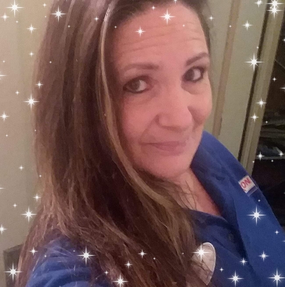 Profile Picture of Malia Crail (@maliacrail) on Poshmark