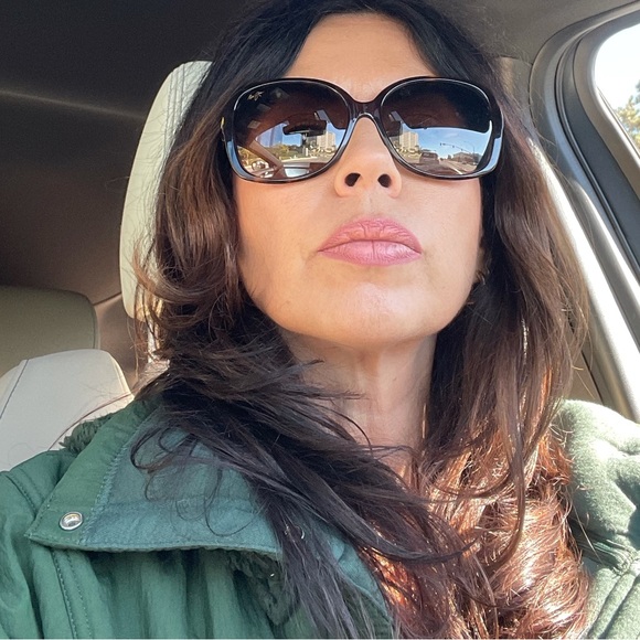 Profile Picture of Rosalynn Muckley (@rosemuckley) on Poshmark