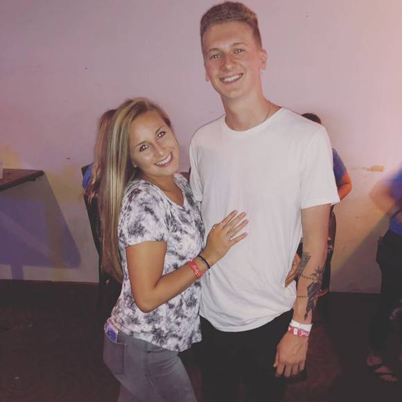 Profile Picture of Travis Walsh (@traviswalsh) on Poshmark