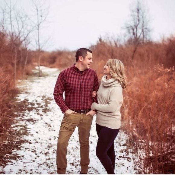 Profile Picture of Whitney Meredith (@wransear) on Poshmark