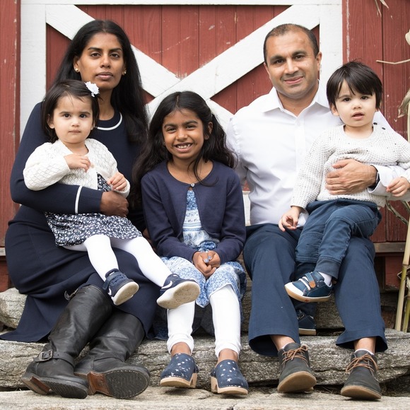 Profile Picture of Deepa Rajagopalan (@bluewind24) on Poshmark