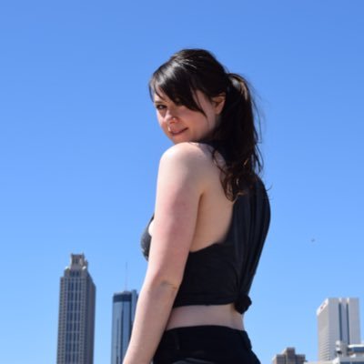 Profile Picture of Olivia Joy Steele (@oliviajoysteele) on Twitter