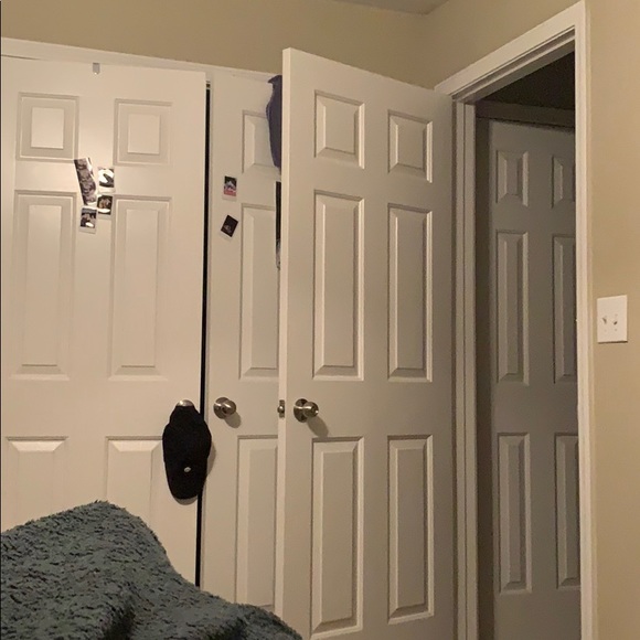 Hunter Everetts - Poshmark Profile Picture of Hunter Everetts (@wisco_ginge) on Poshmark