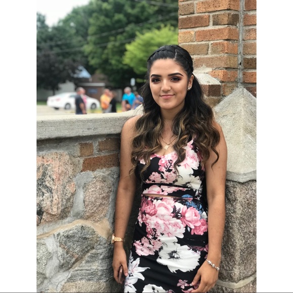 Profile Picture of Giselle Sanchez (@gsanchez1) on Poshmark