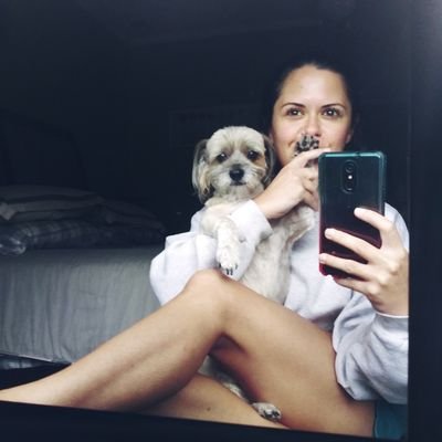 Profile Picture of Laura Barry (@ballstesticles_) on Twitter