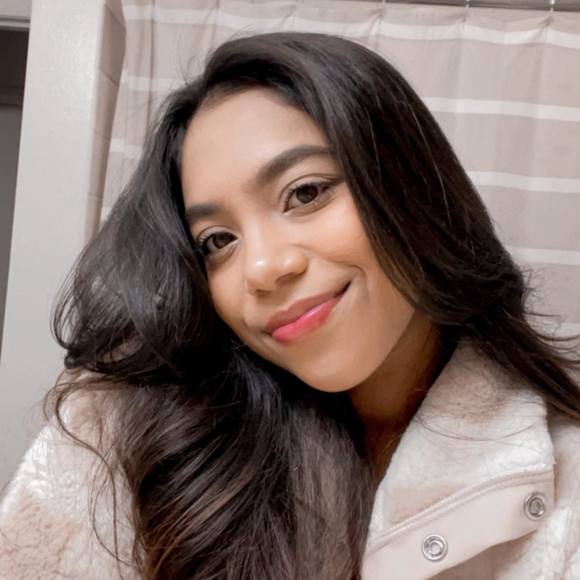 Profile Picture of Nabilah Chowdhury (@nabilahc116) on Poshmark