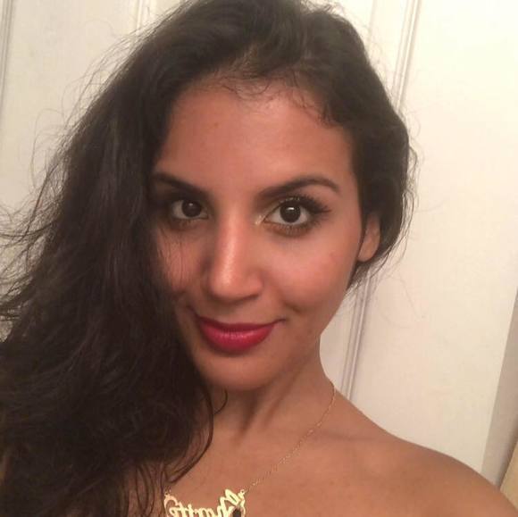 Profile Picture of Charite Carballo (@charitec18) on Poshmark