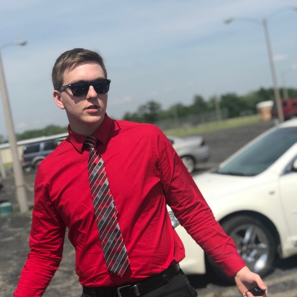 Profile Picture of Chad Dickey (@chad4219) on Poshmark