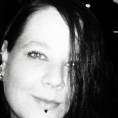 Profile Picture of Darlene Dawes (@gothicgodess) on Twitter