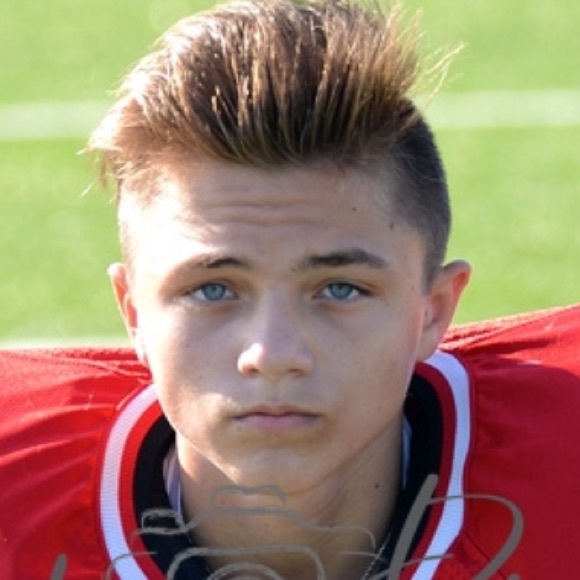 Profile Picture of Max Psaros (@max_psaros12) on Poshmark