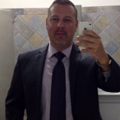 Profile Picture of STAN BATES (@2g5raiz) on Twitter