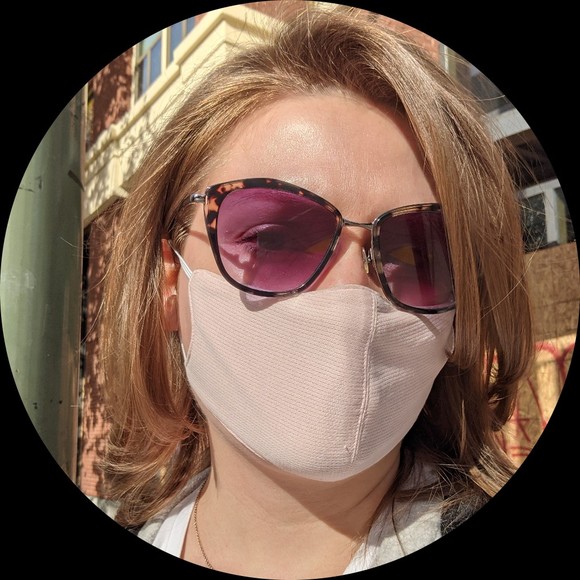 Profile Picture of Anja Heppner (@anjaisthrifting) on Poshmark