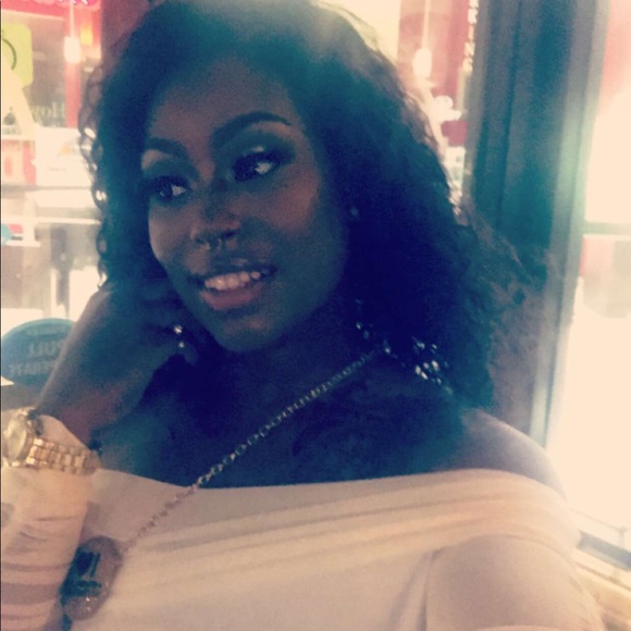 Profile Picture of Whitney Hudson (@whitneyhudson83) on Poshmark