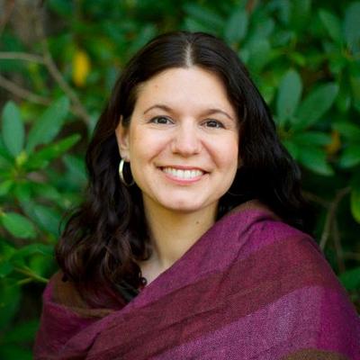 Profile Picture of Maria Noel Groves (@herbalistmaria) on Twitter