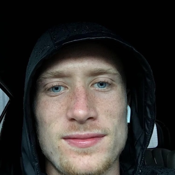 Profile Picture of Andrew Grodhaus (@andrewgrodhaus) on Poshmark