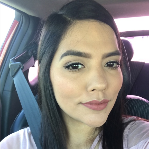 Profile Picture of Mariela Ramirez (@xmariela21) on Poshmark