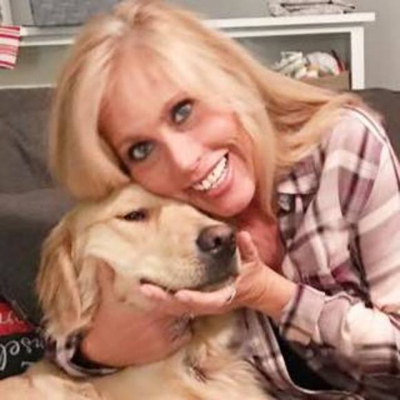 Profile Picture of Lisa Barrett (@jbbabymommy) on Poshmark