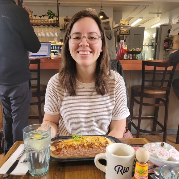 Profile Picture of Kate Mrofcza (@katemrofcza) on Poshmark