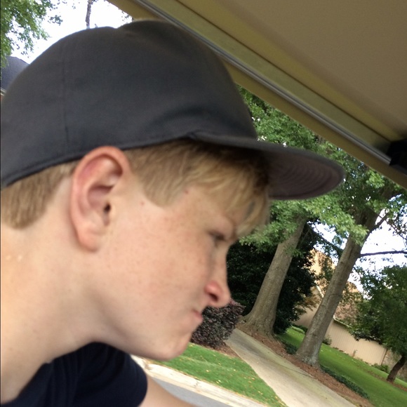 Profile Picture of Hudson Ramsaur (@hudson_ramsaur) on Poshmark