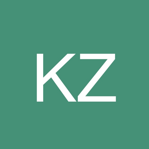 Profile Picture of Karen Zwigart (@karenzwigart) on Poshmark