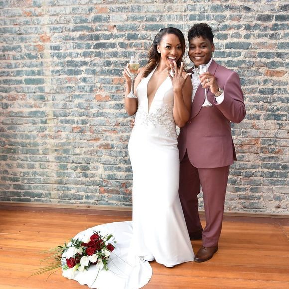 Profile Picture of Virginia Awkward (@vawkward) on Poshmark