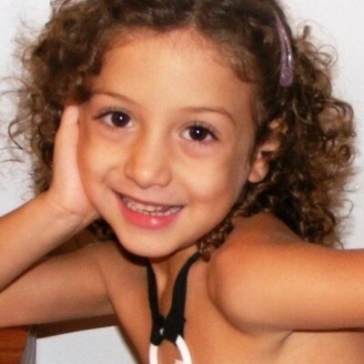 Profile Picture of Lisa  Hann (@Stylisa_Hann) on Twitter