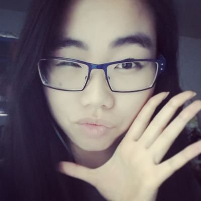 Profile Picture of Thuy-My Nguyen (@sweetazn15) on Twitter