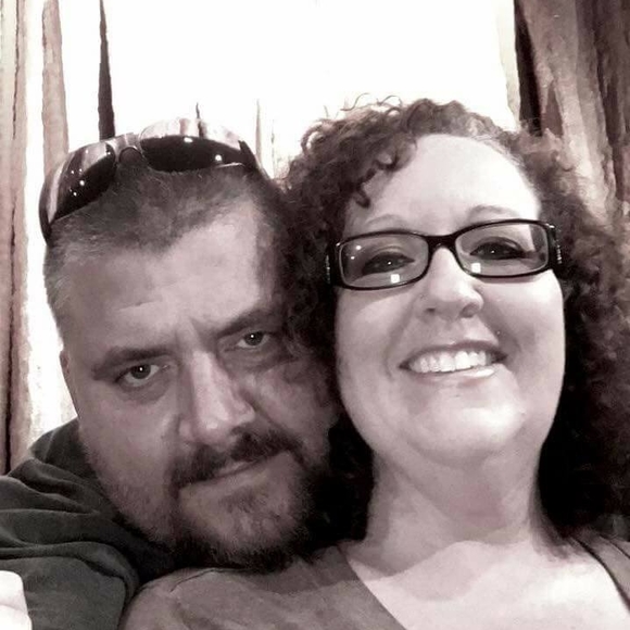 Nikki Holmes - Poshmark Profile Picture of Nikki Holmes (@nikiholmes38) on Poshmark