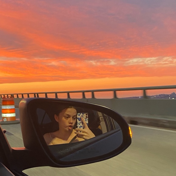 Profile Picture of Lani Wright (@20snowball03) on Poshmark