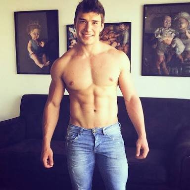 Profile Picture of Derek Daniel (@Valenti00107919) on Twitter