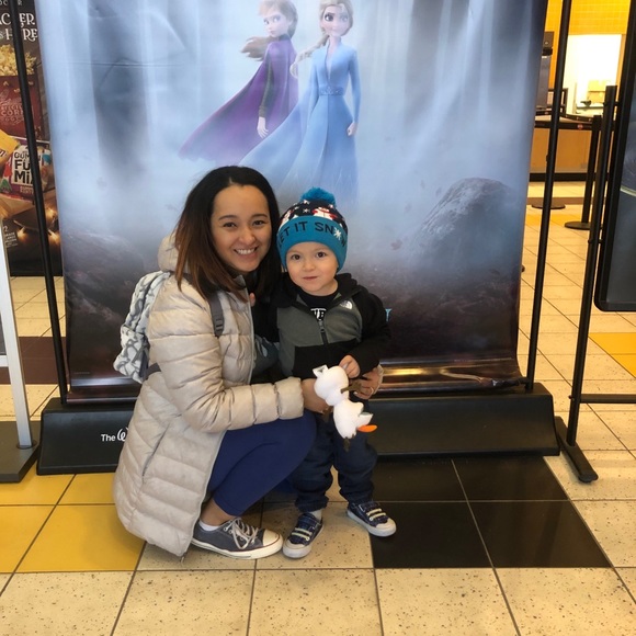 Profile Picture of Liza Danielson (@lbrn07) on Poshmark