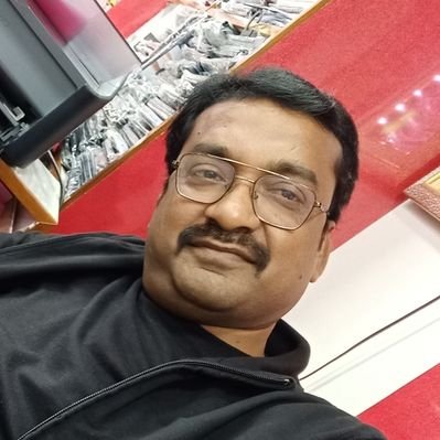 Profile Picture of Navin Bajaj (@BahahNavin) on Twitter