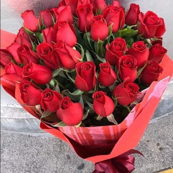 Profile Picture of Luz Saucedo (@saucedoluz84) on Poshmark