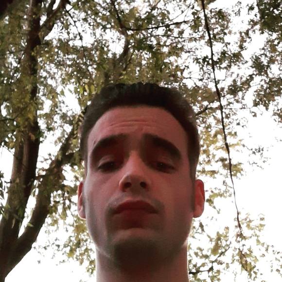 Profile Picture of Michael Marion (@michaelmario259) on Poshmark