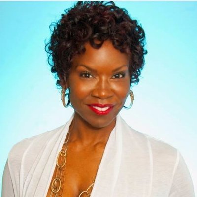 Profile Picture of Kim Aitch (@_becameraready) on Twitter