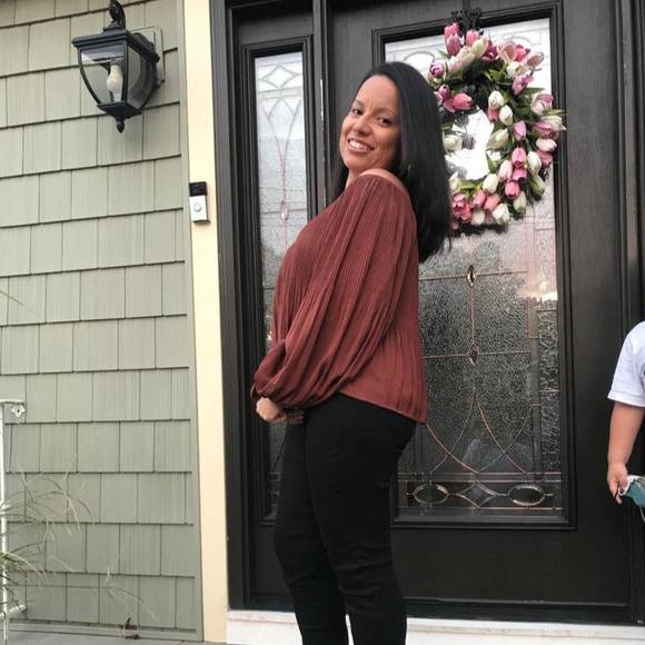 Profile Picture of Manny paula Duarte (@duarteg12) on Poshmark