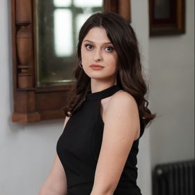 Profile Picture of Alexandra Simion (@alexandras0391) on Pinterest