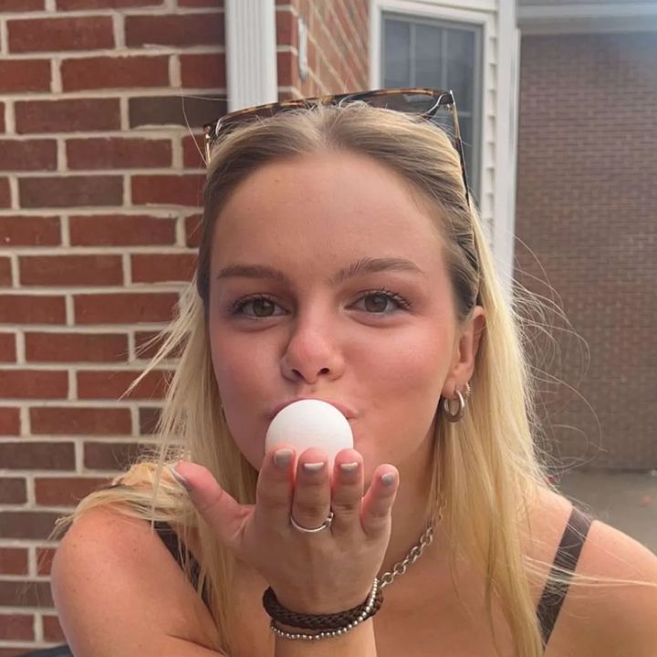 Profile Picture of whip knee (@whitneybooth) on Tiktok