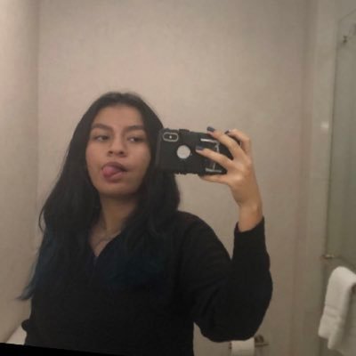 Profile Picture of Anette  🦦 (@AnetteSandoval8) on Twitter