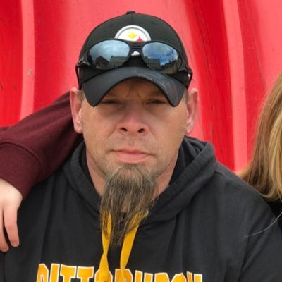 Profile Picture of Darell Walker (@scorpio13red) on Twitter